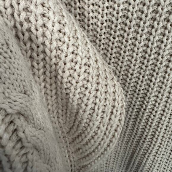 moon & madison Classic Cable Knit Turtleneck Sweater Women's Size Large Beige - Picture 8 of 10